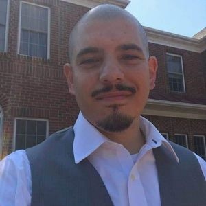 Meet your Posher, Luis